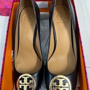 Tory Burch Benton Calf Leather 2.85mm pump- Black- Size 7.5